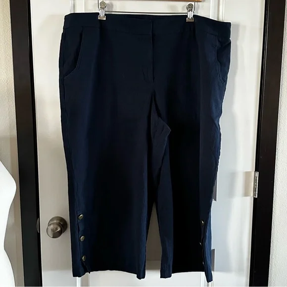 Lane Bryant Navy Capri Trousers with Button Detail| Size 26| - Picture 1 of 3